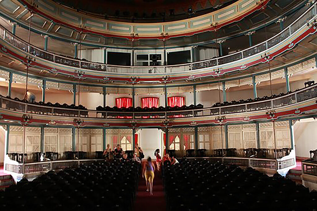 Teatro La Caridad, Santa Clara Cuba